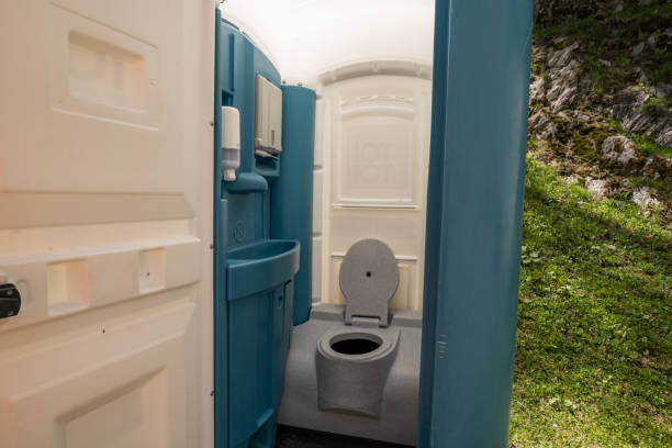 Best Porta potty delivery and setup  in Ashland, PA